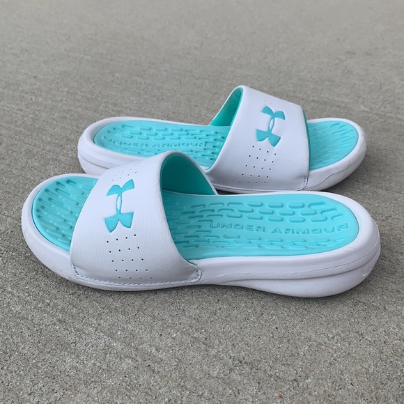 Kids Under Amour Slides - Picture 2 of 6